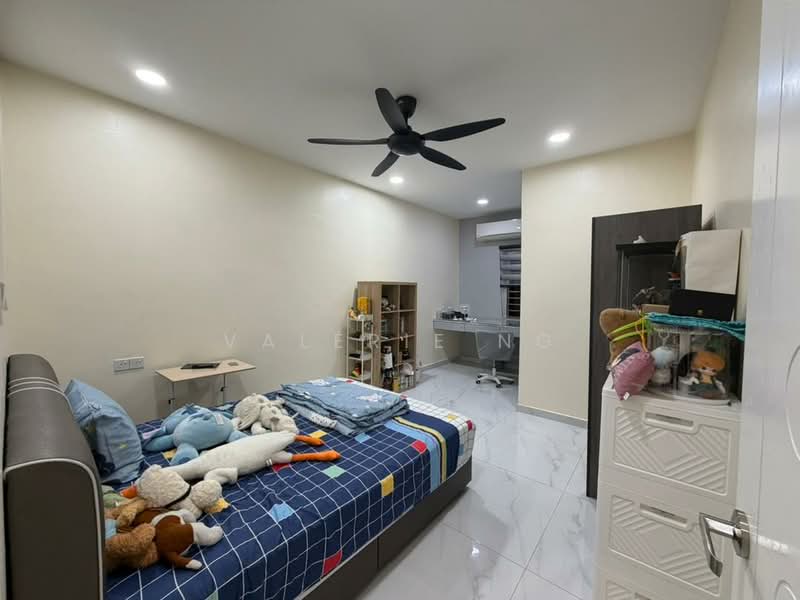2-storey Terraced House for Sale in Taman Bukit Maluri (Kepong) - Valerie Ng - Bedroom - PropertyGuru.com.my