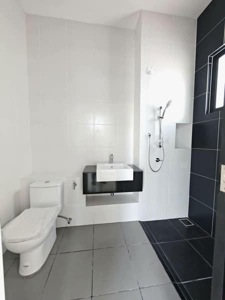 2-storey Terraced House for Sale in Eco Botanic (Iskandar Puteri (Nusajaya)) - Endy Law Law - Bathroom - PropertyGuru.com.my