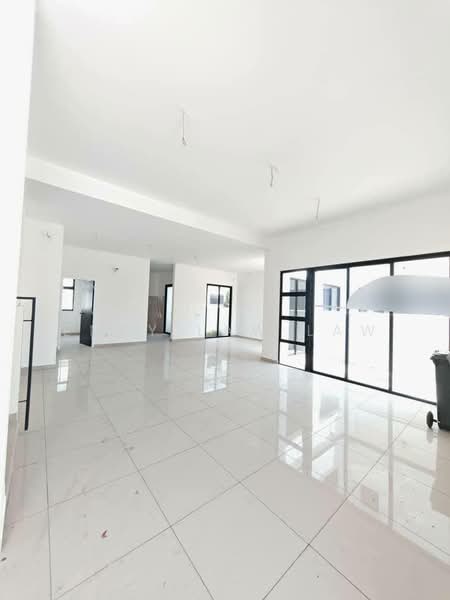 2-storey Terraced House for Sale in Eco Botanic (Iskandar Puteri (Nusajaya)) - Endy Law Law - Living Room - PropertyGuru.com.my
