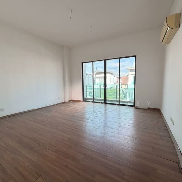 Semi-Detached House for Sale in Taman Bukit Serdang (Seri Kembangan) - Tay SiewBoey - Interior - PropertyGuru.com.my