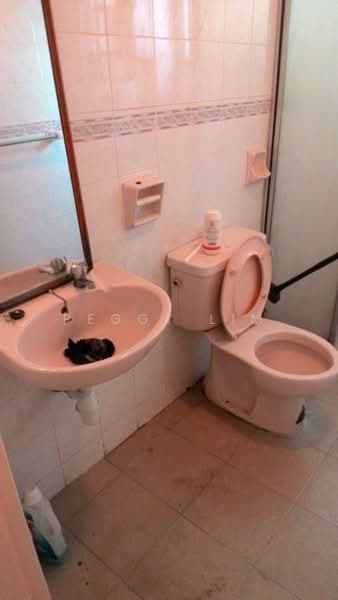 Condominium for Rent at Kelana Parkview Condominium - Peggy Lim - Bathroom - PropertyGuru.com.my