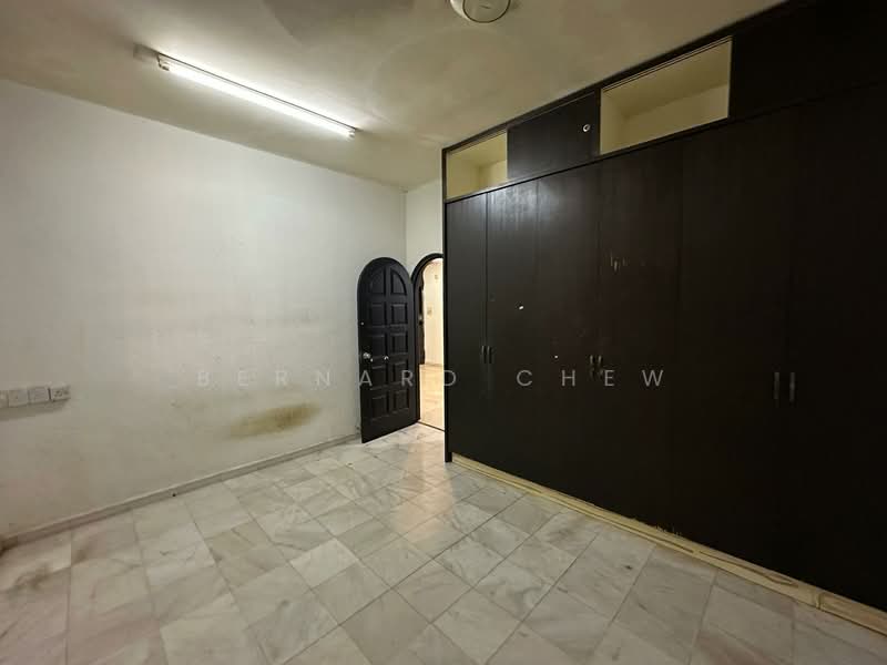 Semi-Detached House for Sale in Taman Iping (Batu Maung) - Bernard Chew - Interior - PropertyGuru.com.my