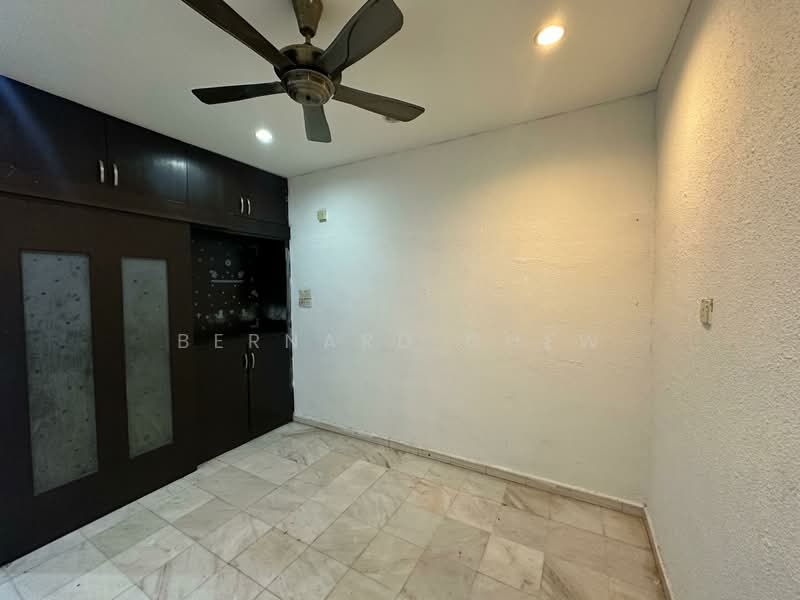 Semi-Detached House for Sale in Taman Iping (Batu Maung) - Bernard Chew - Interior - PropertyGuru.com.my