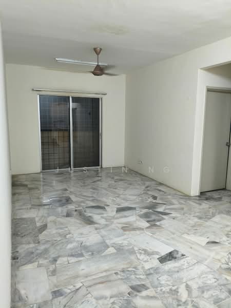 Pangsapuri untuk Dijual di D'Palma - Justin Ng - Living Room - PropertyGuru.com.my
