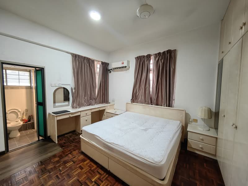Pangsapuri untuk Disewa di Sri Emas - Irene Goh - Bedroom - PropertyGuru.com.my