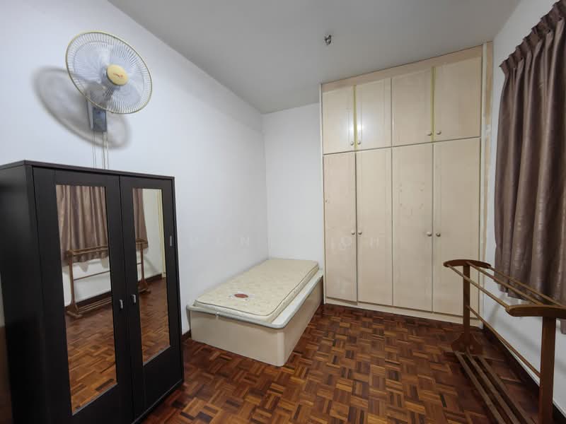 Pangsapuri untuk Disewa di Sri Emas - Irene Goh - Bedroom - PropertyGuru.com.my