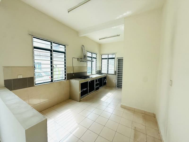 2-storey Terraced House for Sale in Saujana Rawang (Rawang) - Kwong Xiao Wei - Kitchen - PropertyGuru.com.my
