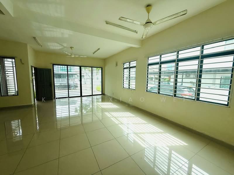 2-storey Terraced House for Sale in Saujana Rawang (Rawang) - Kwong Xiao Wei - Living Room - PropertyGuru.com.my