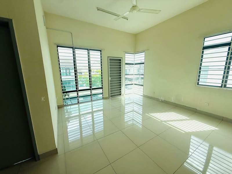 2-storey Terraced House for Sale in Saujana Rawang (Rawang) - Kwong Xiao Wei - Living Room - PropertyGuru.com.my