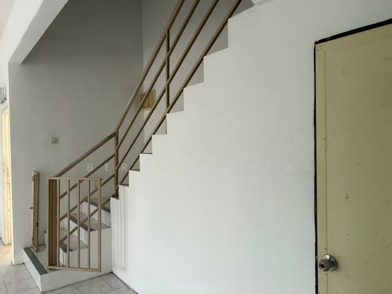 Semi-Detached House for Rent in Taman Iping (Batu Maung) - Bernard Chew - Entrance - PropertyGuru.com.my