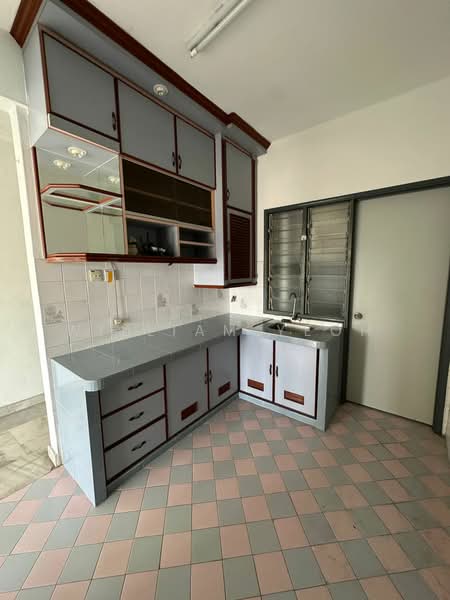 Condominium for Sale at Menara Alpha - William Yeoh - Kitchen - PropertyGuru.com.my