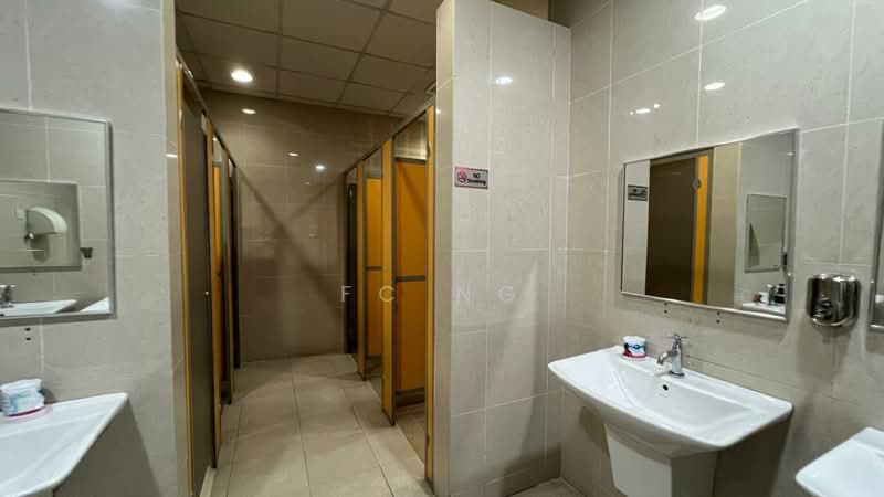 Pejabat untuk Disewa di Mutiara Damansara (Selangor) - FC Ng - Bathroom - PropertyGuru.com.my