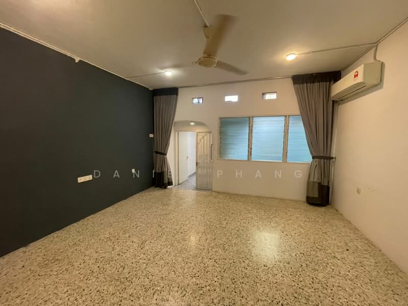 Office for Rent in George Town (Penang) - Daniel Phang - Living Room - PropertyGuru.com.my