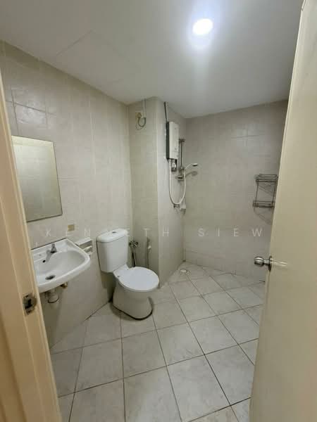 Condominium for Rent at Green Avenue Condominium - Kenneth Siew - Bathroom - PropertyGuru.com.my