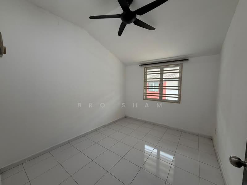 Rumah Teres 2 Tingkat untuk Disewa di Taman Air Biru (Pasir Gudang) - Bro Sham - PropertyGuru.com.my