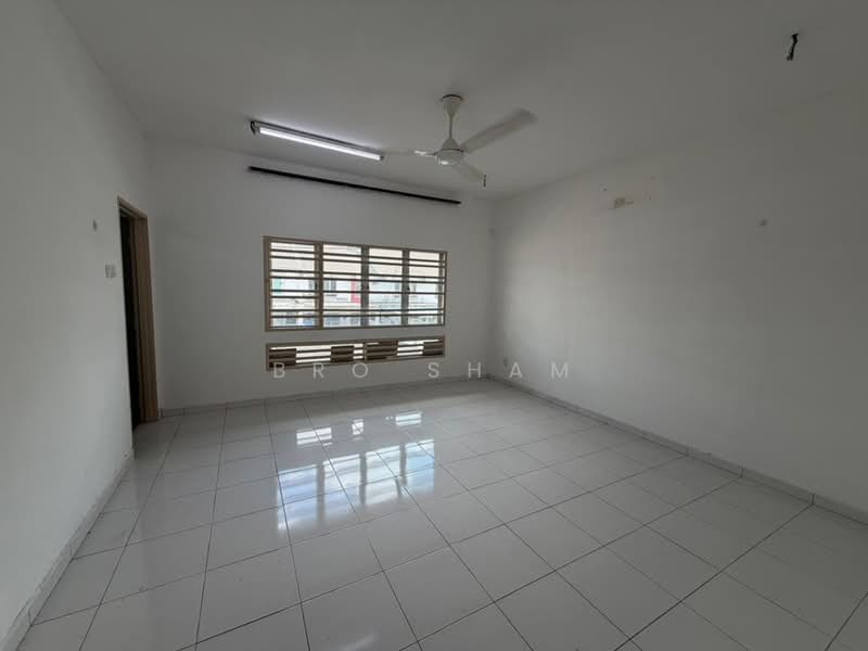 Rumah Teres 2 Tingkat untuk Disewa di Taman Air Biru (Pasir Gudang) - Bro Sham - PropertyGuru.com.my