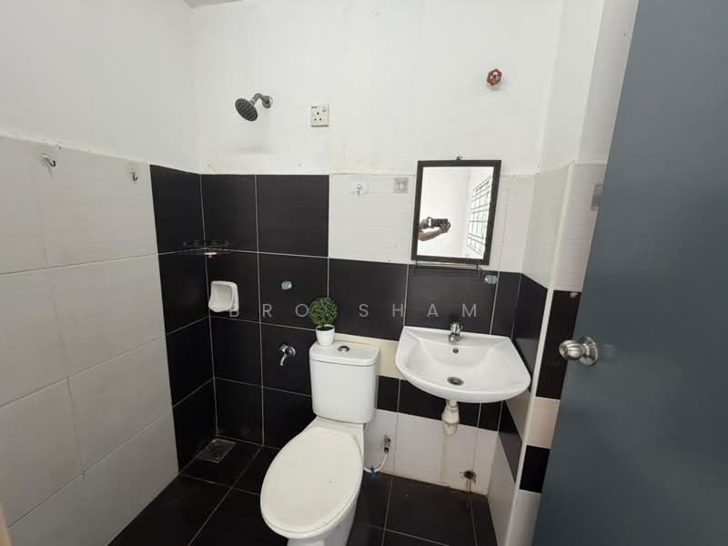 Rumah Teres 2 Tingkat untuk Disewa di Taman Air Biru (Pasir Gudang) - Bro Sham - PropertyGuru.com.my