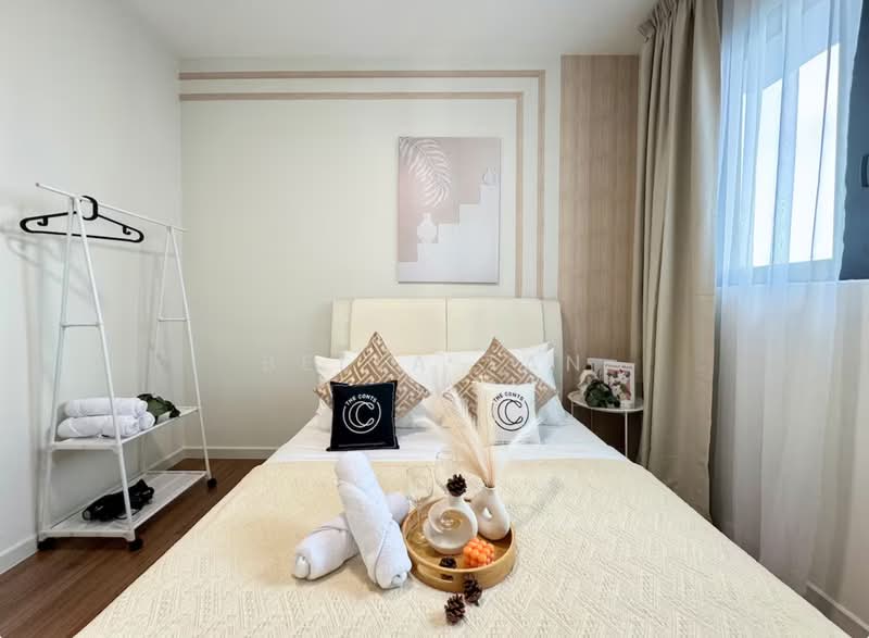 Service Residence for Sale at Daya 1 Residences (D1R), TD Central - Bella Tan - Bedroom - PropertyGuru.com.my