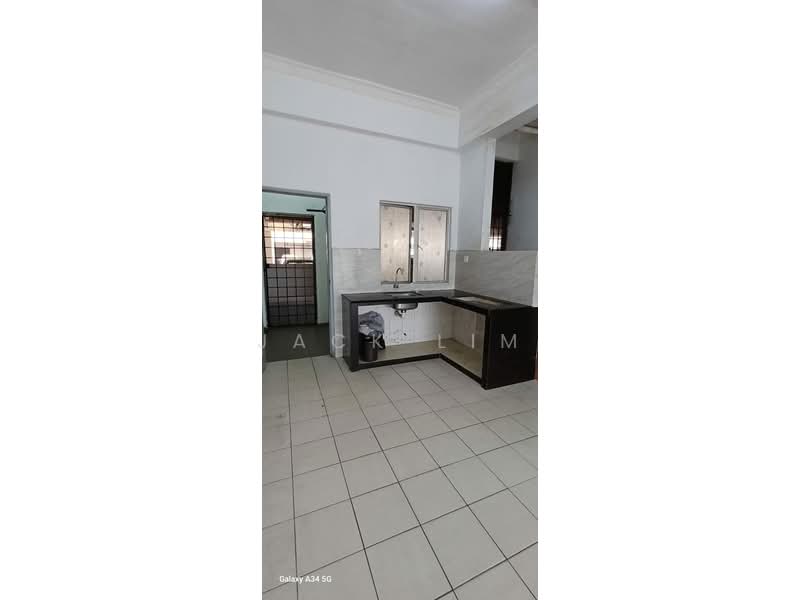 Pangsapuri untuk Dijual di Palm Garden Apartment - Jack Lim - Kitchen - PropertyGuru.com.my