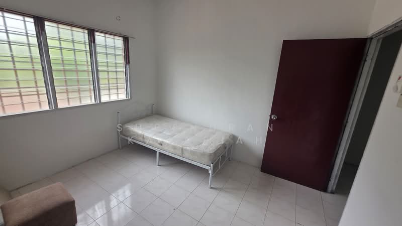 Rumah Teres 2 Tingkat untuk Disewa di Klang (Selangor) - Surendran Karapiah - Bedroom - PropertyGuru.com.my
