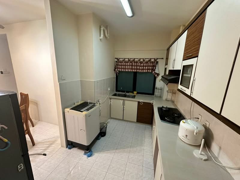 Kondominium untuk Dijual di Alpine Tower - Jerry So - Kitchen - PropertyGuru.com.my
