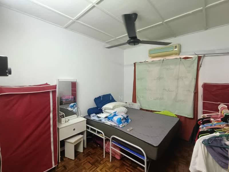 Pangsapuri untuk Dijual di Kenanga Apartments - Justin Ng - Bedroom - PropertyGuru.com.my
