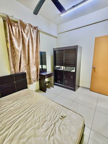 Kondominium untuk Disewa di The Zest @ Kinrara 9 - Derrick Yeong - Bedroom - PropertyGuru.com.my