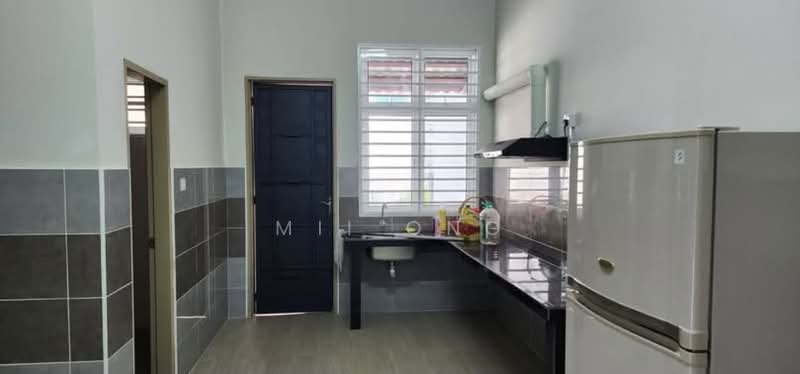 2-storey Terraced House for Rent in Tanjong Minyak (Melaka) - Mii Ong - Kitchen - PropertyGuru.com.my