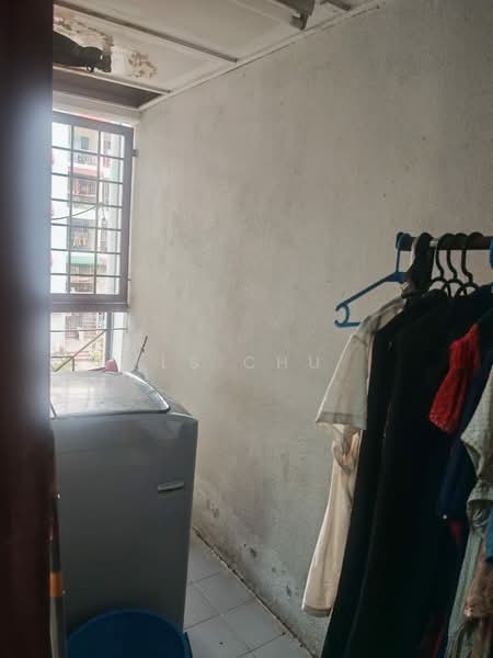 Pangsapuri untuk Dijual di Permai @ USJ 1 (Coral Court) - LS Chu - Balcony - PropertyGuru.com.my