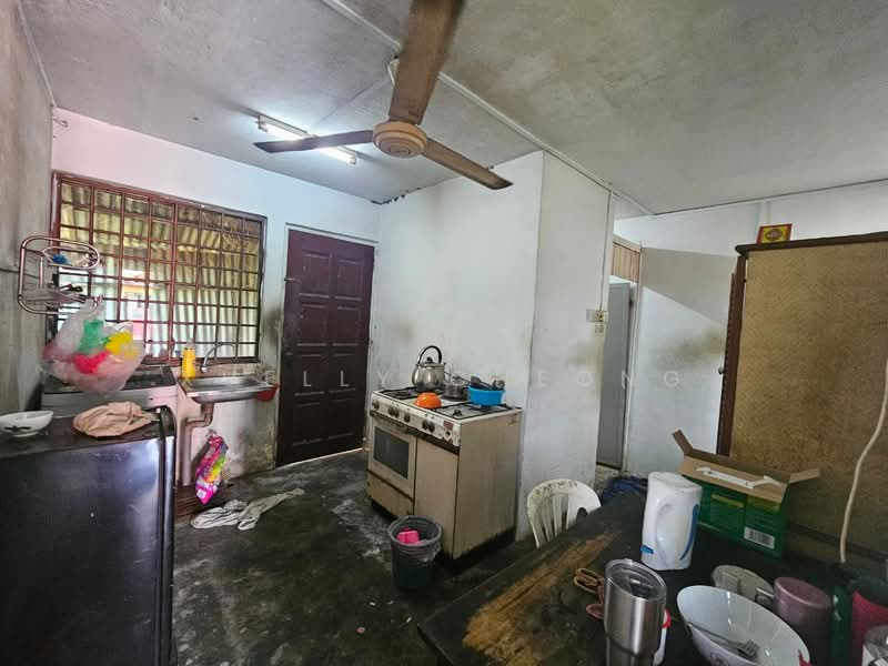Rumah Teres 2 Tingkat untuk Dijual di Perling (Skudai) - Xuelly Cheong - Kitchen - PropertyGuru.com.my