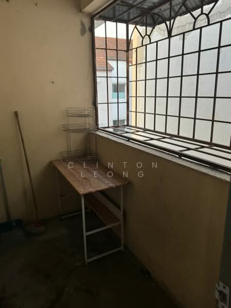 Apartment for Rent at Sri Ros Apartment - Clinton Leong - Balcony - PropertyGuru.com.my