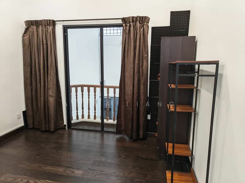 Rumah Teres 1.5 Tingkat untuk Disewa di Taman Perling (Perling) - Alisa Liang - Balcony - PropertyGuru.com.my