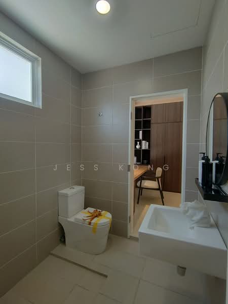 2-storey Terraced House for Sale in Bandar Sri Sendayan (Negeri Sembilan) - Jess Kong - Bathroom - PropertyGuru.com.my