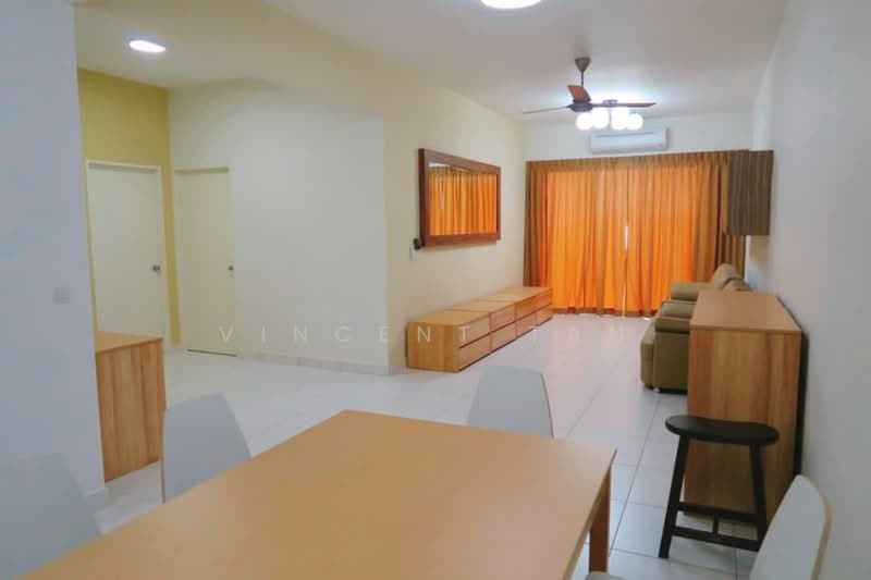 Kondominium untuk Disewa di Elit Heights @ Bayan City - Vincent Tan - Living Room - PropertyGuru.com.my