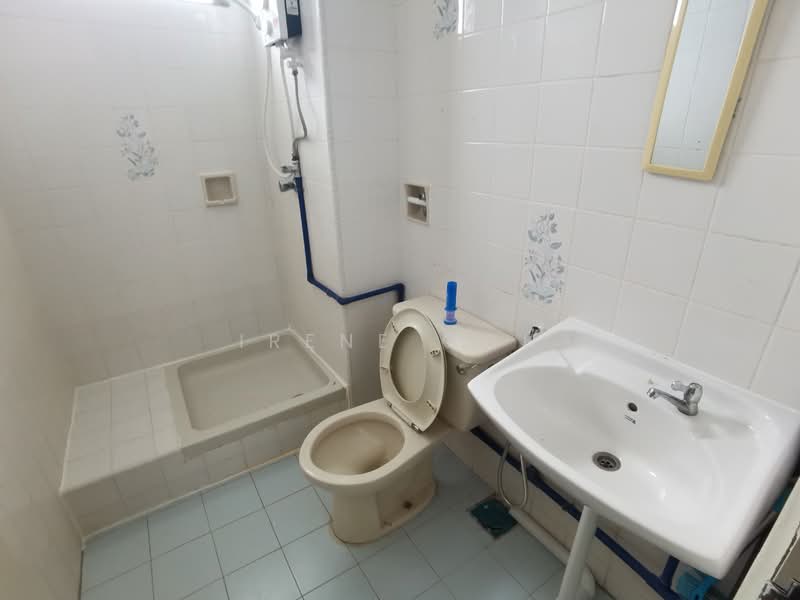 Apartment for Rent at Dunn House - Irene Goh - Bathroom - PropertyGuru.com.my