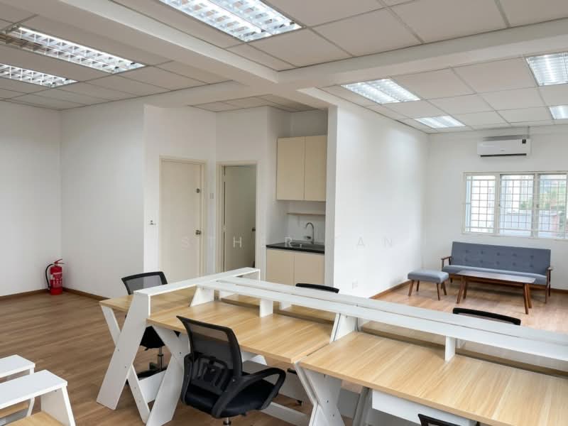 Shop / Office for Rent in Taman Putra Damai (Ara Damansara) - Esther Tan - Interior - PropertyGuru.com.my