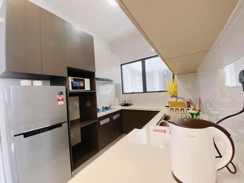 Condominium for Sale at Bay Point @ Country Garden Danga Bay - NG ZEN XI - Kitchen - PropertyGuru.com.my