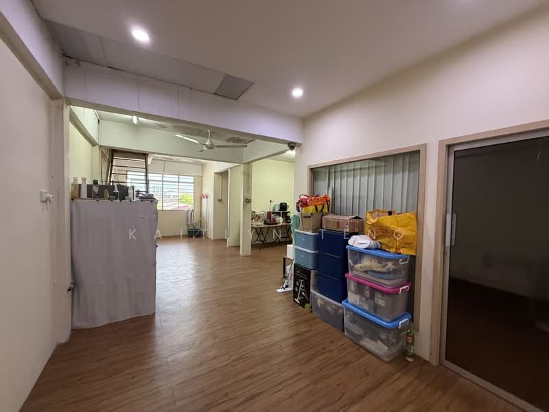 Kedai / Pejabat untuk Dijual di Taman Ungku Tun Aminah (Skudai) - Kaitlyn Teng - PropertyGuru.com.my