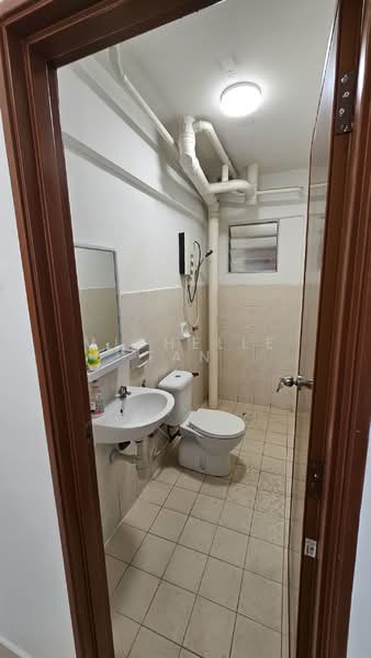 Kondominium untuk Dijual di Sentul Utama Condominium - Michelle Tan - Bathroom - PropertyGuru.com.my