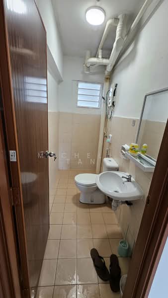 Kondominium untuk Dijual di Sentul Utama Condominium - Michelle Tan - Bathroom - PropertyGuru.com.my