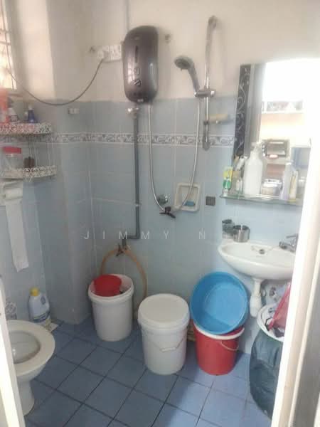 2-storey Terraced House for Sale in Bandar Mahkota Cheras (Cheras) - Jimmy Ng - Bathroom - PropertyGuru.com.my