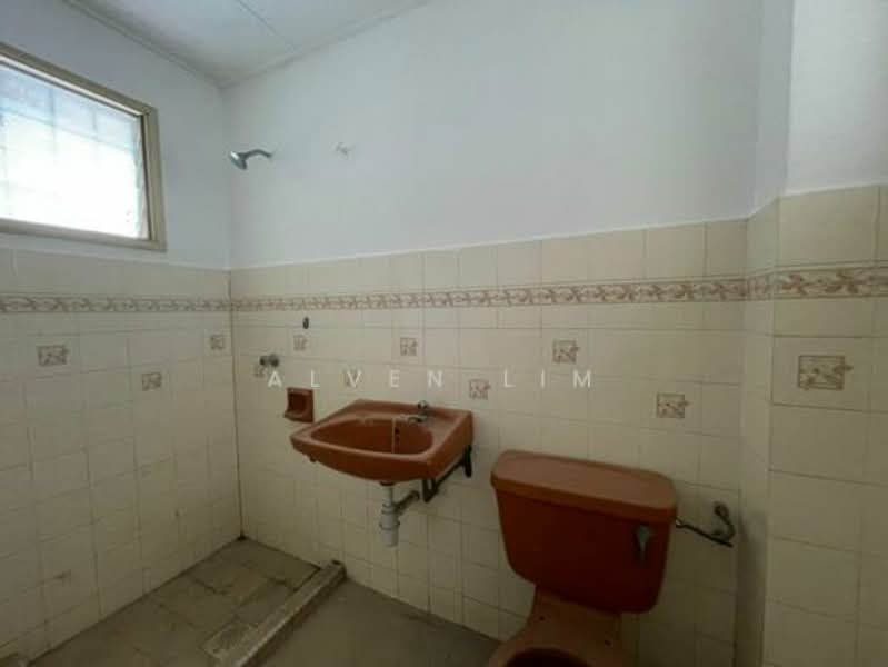 2-storey Terraced House for Sale in Kepong Baru (Kepong) - Alven Lim - Bathroom - PropertyGuru.com.my