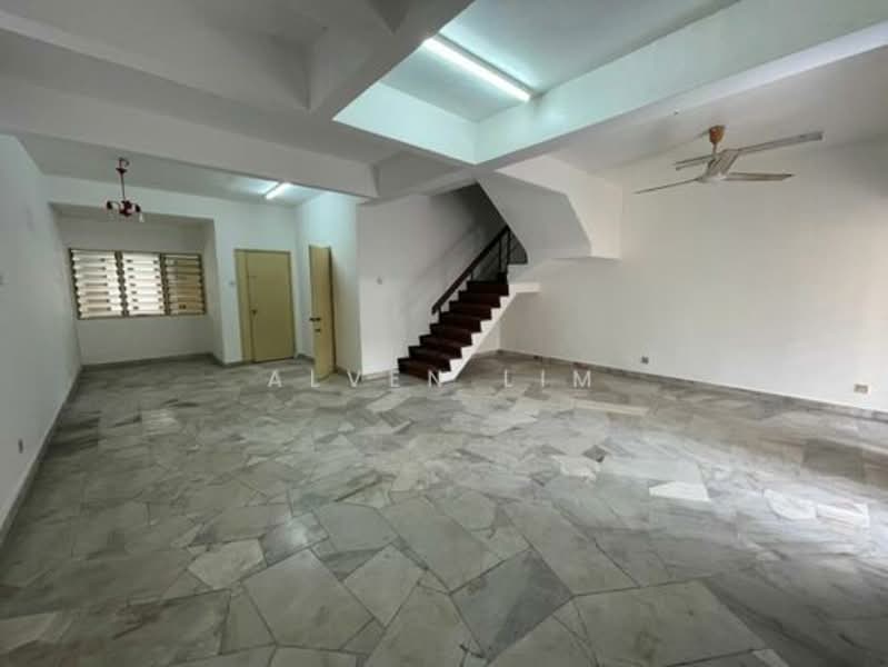 2-storey Terraced House for Sale in Kepong Baru (Kepong) - Alven Lim - Living Room - PropertyGuru.com.my