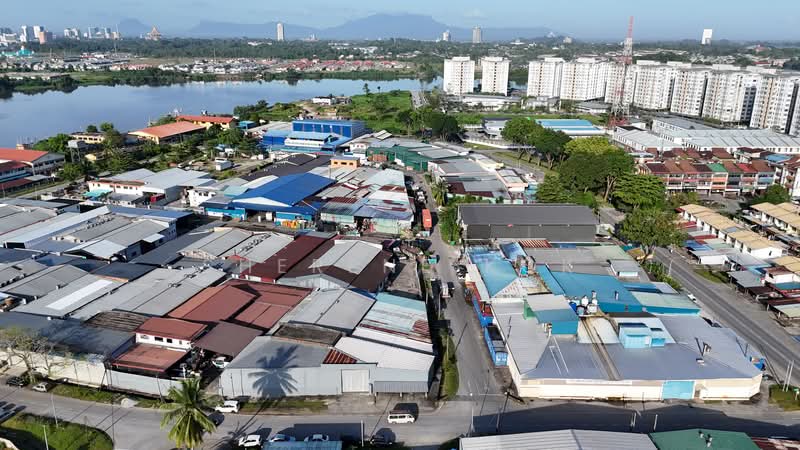 Semi-D Factory for Sale in Bintawa Industrial Estate (Kuching) - Sherene Kok - Exterior - PropertyGuru.com.my