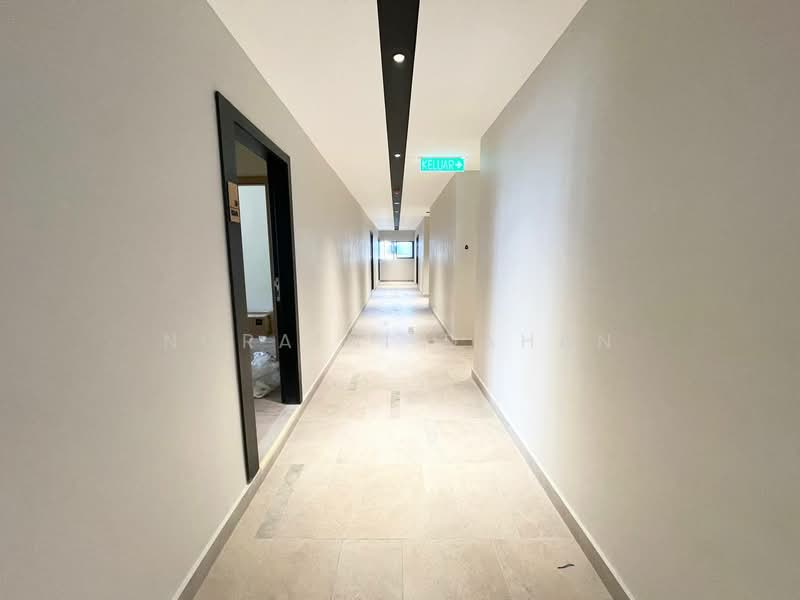 Servis Apartment untuk Dijual di Armani Raja Uda - Noraini Dahan - Corridor - PropertyGuru.com.my