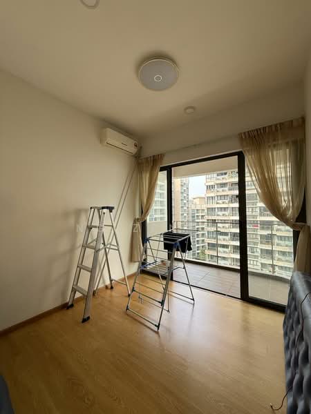 Condominium for Sale at Bay Point @ Country Garden Danga Bay - NG ZEN XI - Balcony - PropertyGuru.com.my