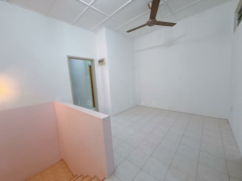 Rumah Teres 2 Tingkat untuk Dijual di Taman Kota Jaya (Kota Tinggi) - Iden Tan - Interior - PropertyGuru.com.my