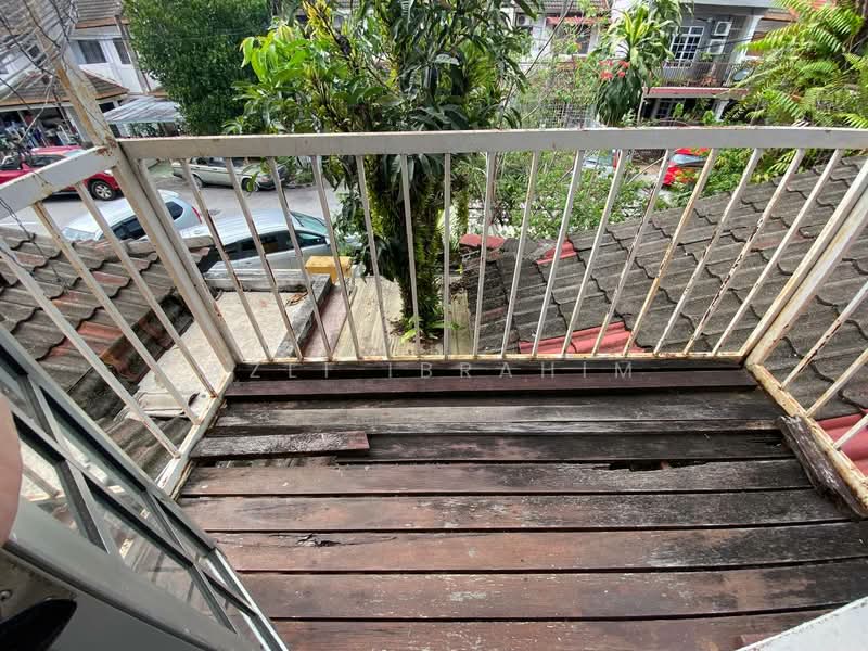 2-storey Terraced House for Sale in Wangsa Melawati (Wangsa Maju) - Azli Ibrahim - Balcony - PropertyGuru.com.my