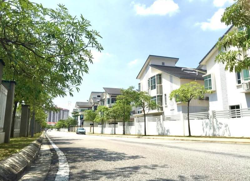 Semi-Detached House for Sale in Laman Rimbunan (Kepong) - Rinna Khoo - Exterior - PropertyGuru.com.my