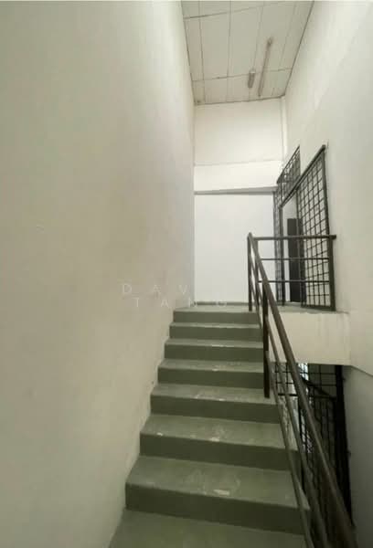 Kedai untuk Disewa di Bandar Seri Putra (Bangi) - David Tang - Corridor - PropertyGuru.com.my
